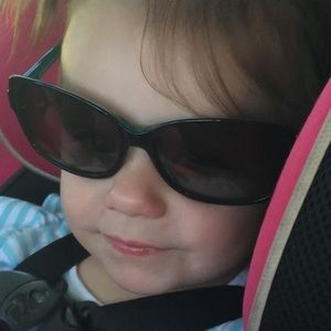 Meet your Posher, Eva